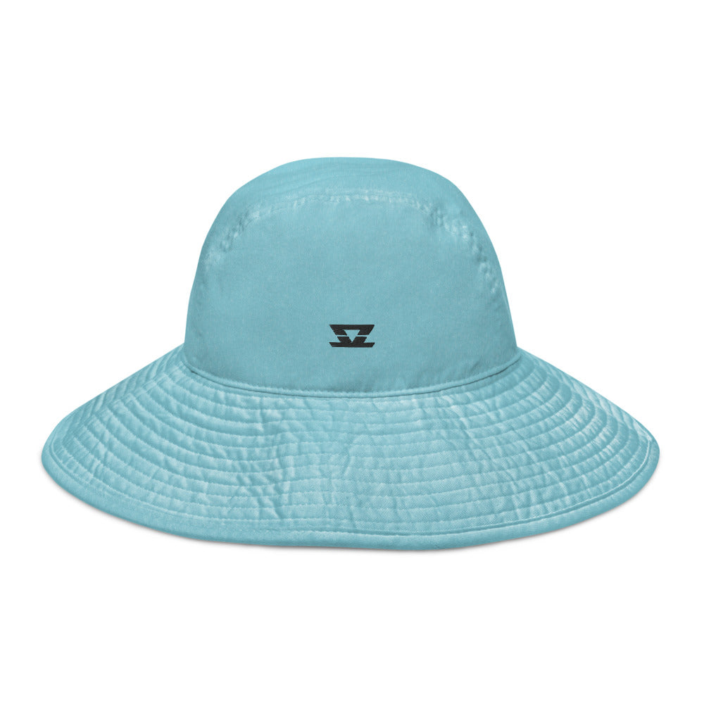 
                  
                    Skullz Wide brim bucket hat
                  
                